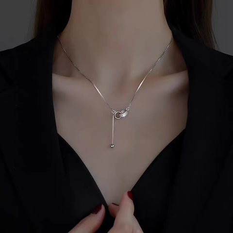 Zircon Clavicle Necklace